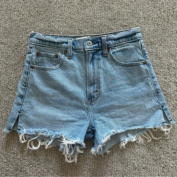 Abercrombie & Fitch The Mom Short High Rise Denim Shorts 24/00 - Picture 1 of 7